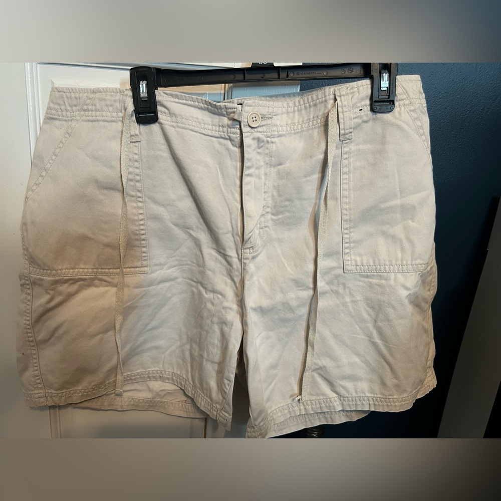 Women’s Venezia shorts size 16
